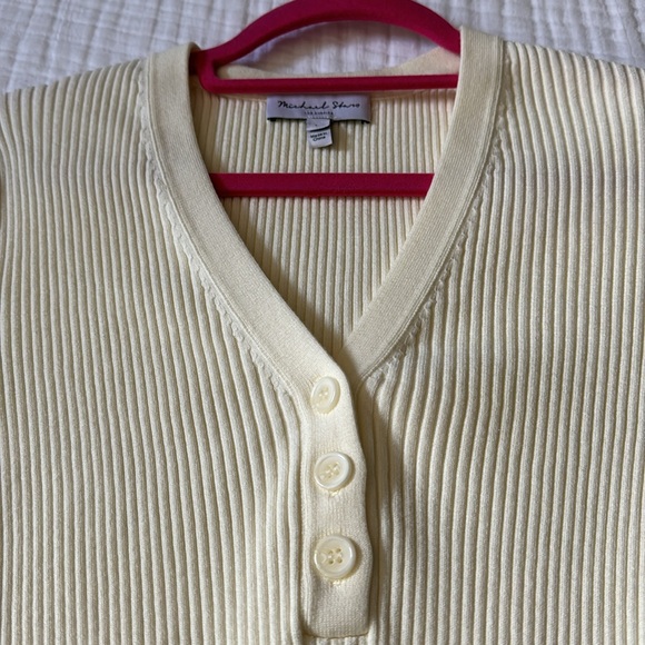 Michael Stars sweater. Cream, size large. Worn once - Picture 7 of 7